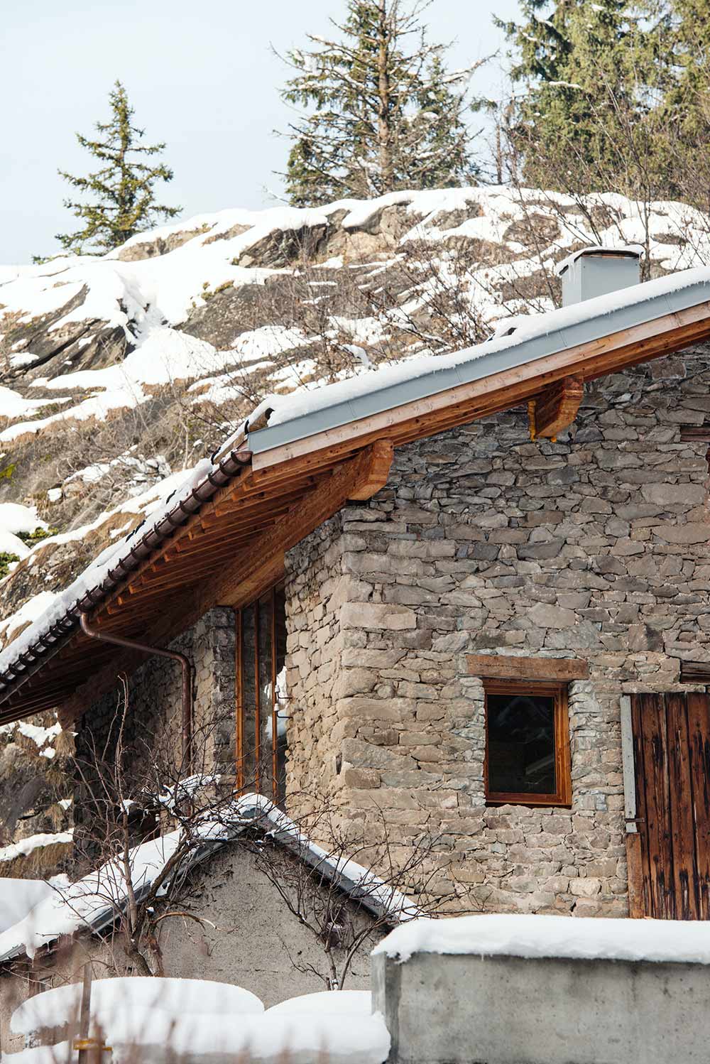 Rénovation d'une grange en habitation (3 appartements) 
